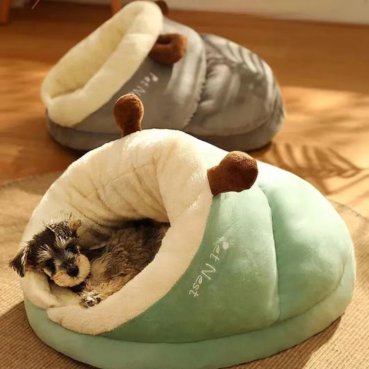 Madden House Slipper Bed